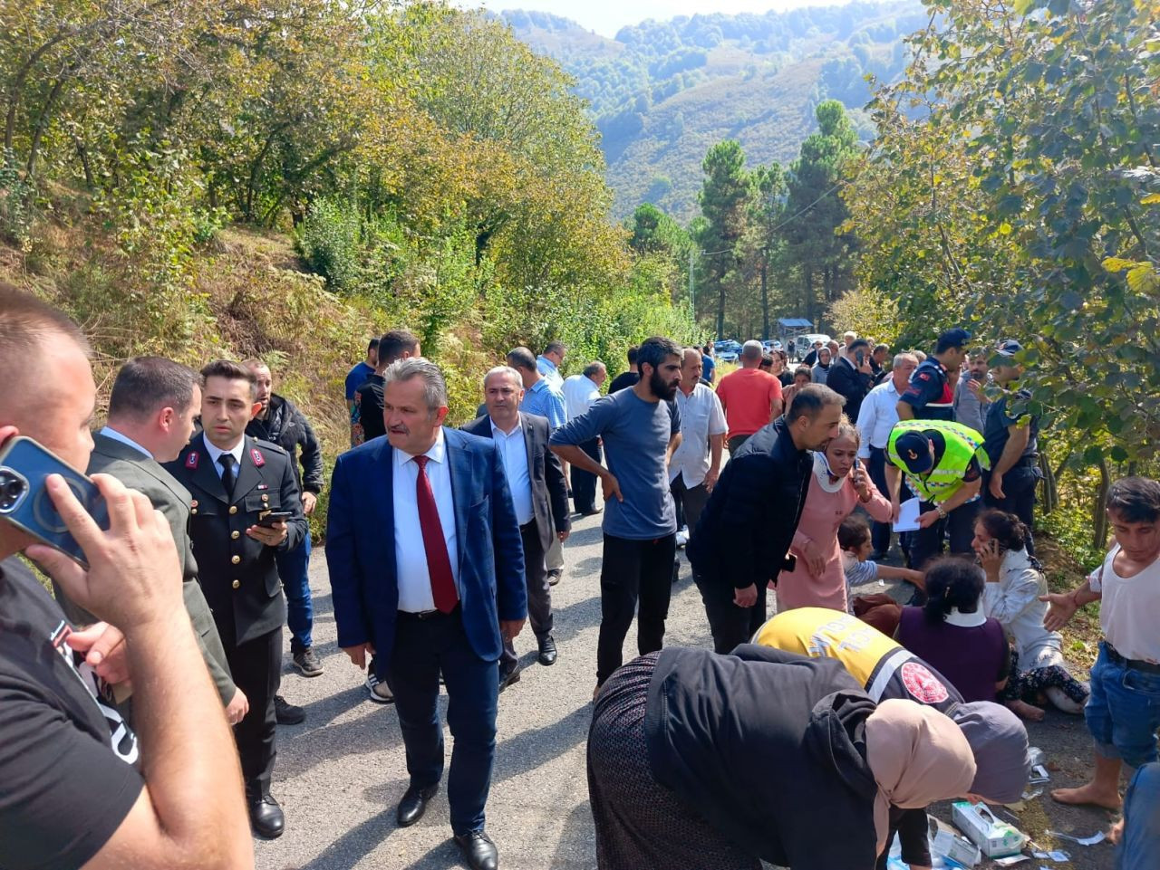 Düzce'de Minibüs Uçuruma Yuvarlandı: Çok Sayıda Yaralı - Sayfa 4