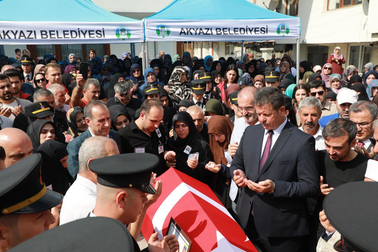 Sakaryalı Şehit Son Yolculuğuna Uğurlandı: 20 Gün Önce Sözlenmişti - Sayfa 1