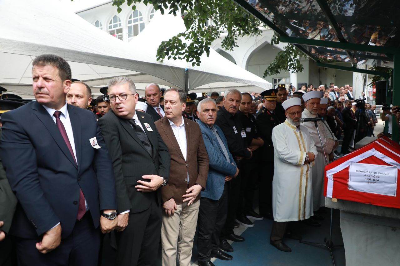 Sakaryalı Şehit Son Yolculuğuna Uğurlandı: 20 Gün Önce Sözlenmişti - Sayfa 4