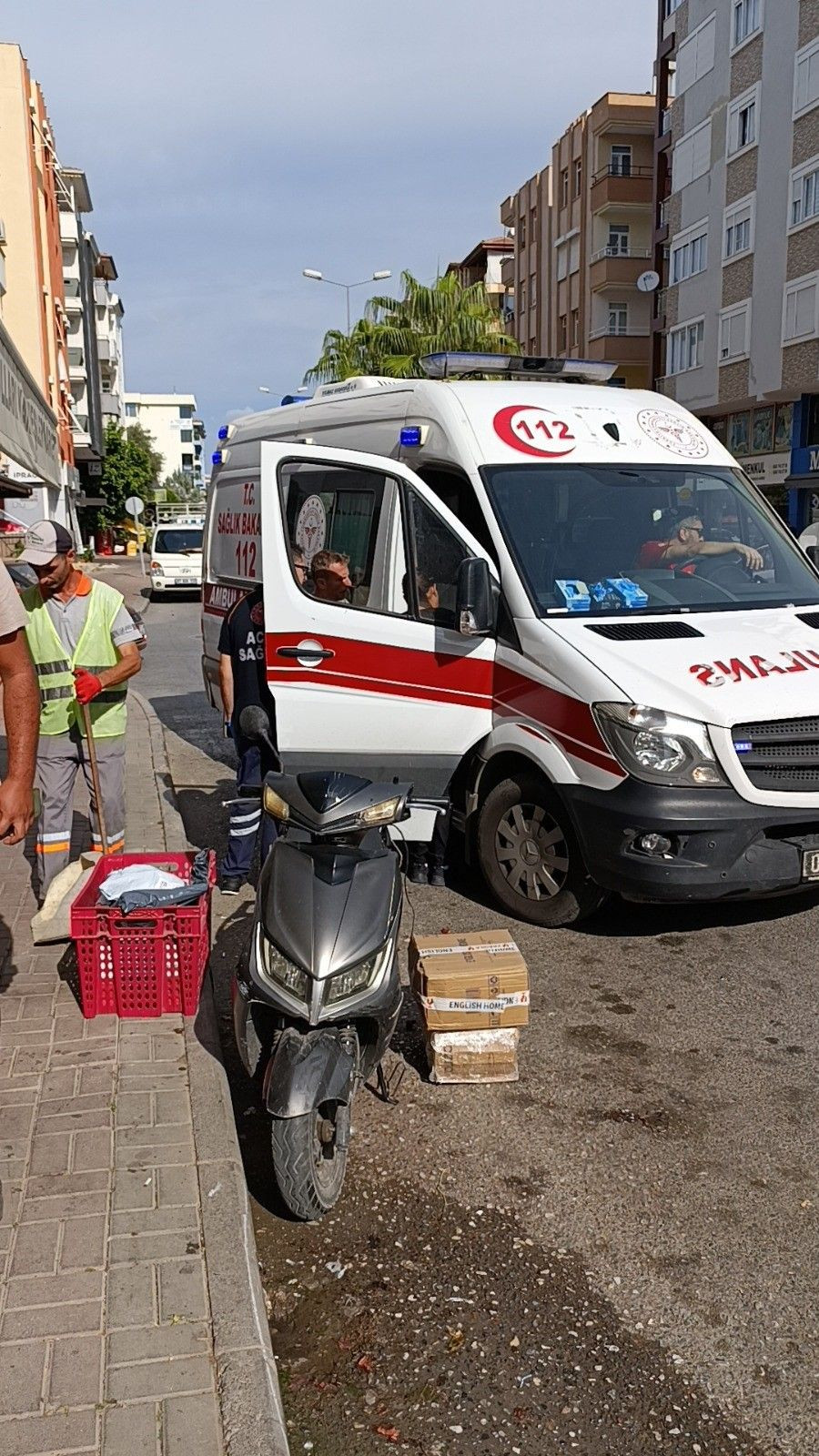 Motosiklet sürücüsünü havaya savuran kaza kamerada - Sayfa 2