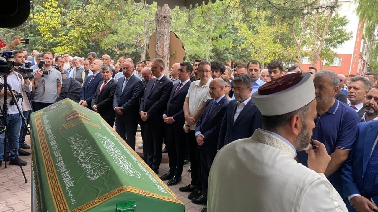 İçişleri Bakanı Ali Yerlikaya'nın Amcası Hayatını Kaybetti