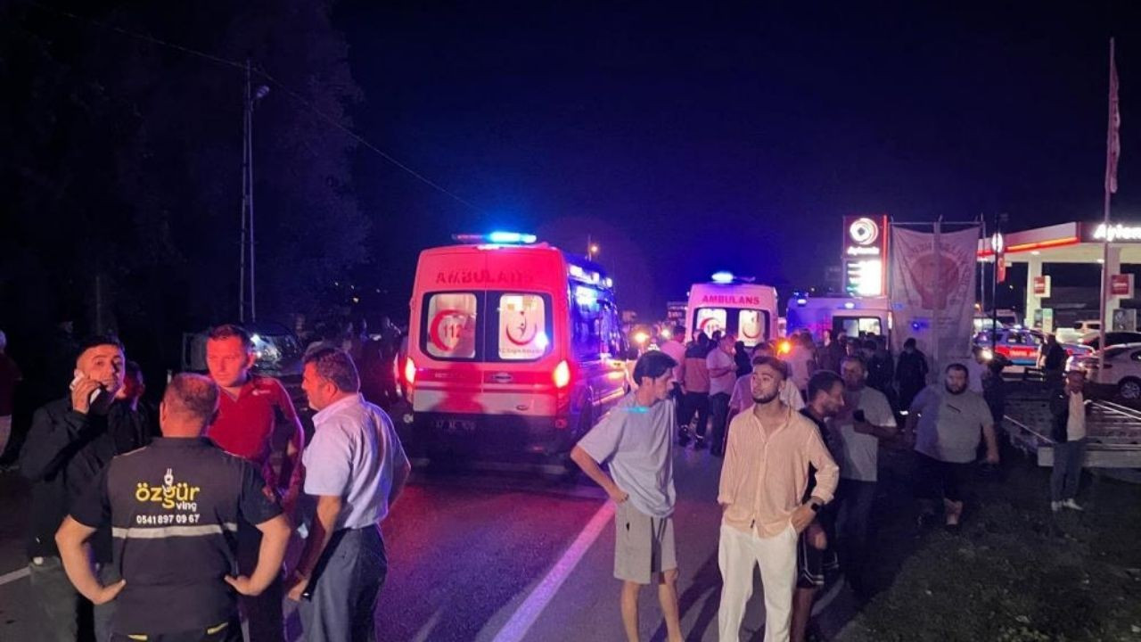 Zonguldak'ta Trafik Kazası: 9 Kişi Yaralandı