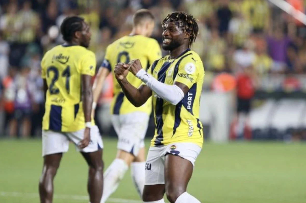 Fenerbahçe ve Galatasaray Derbisinde Tarihin En Değerli Kadroları - Sayfa 5