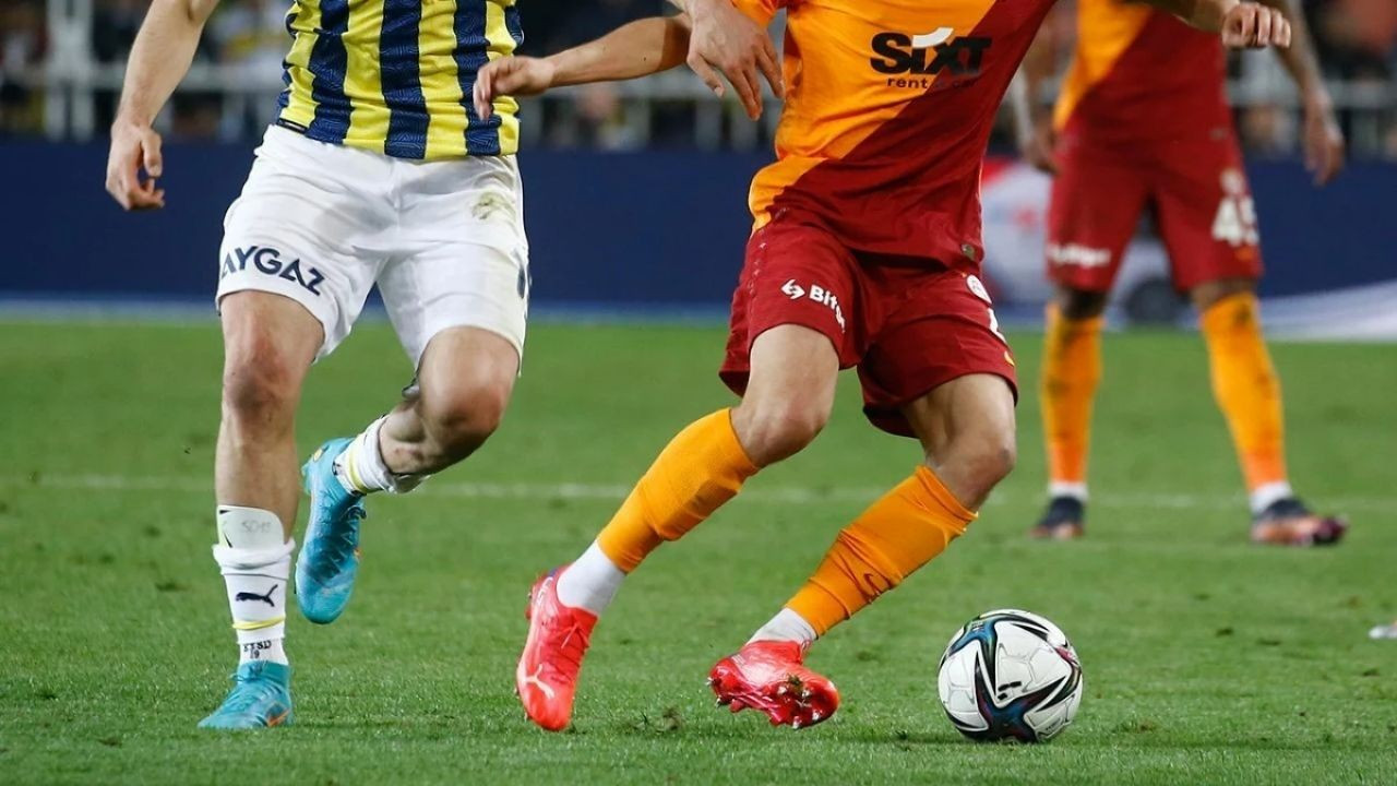 Fenerbahçe - Galatasaray Derbisi: Muhtemel 11'ler