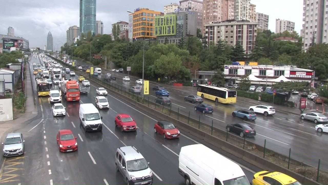 İstanbul’un Anadolu Yakası'nda yağmur etkisini gösteriyor - Sayfa 4