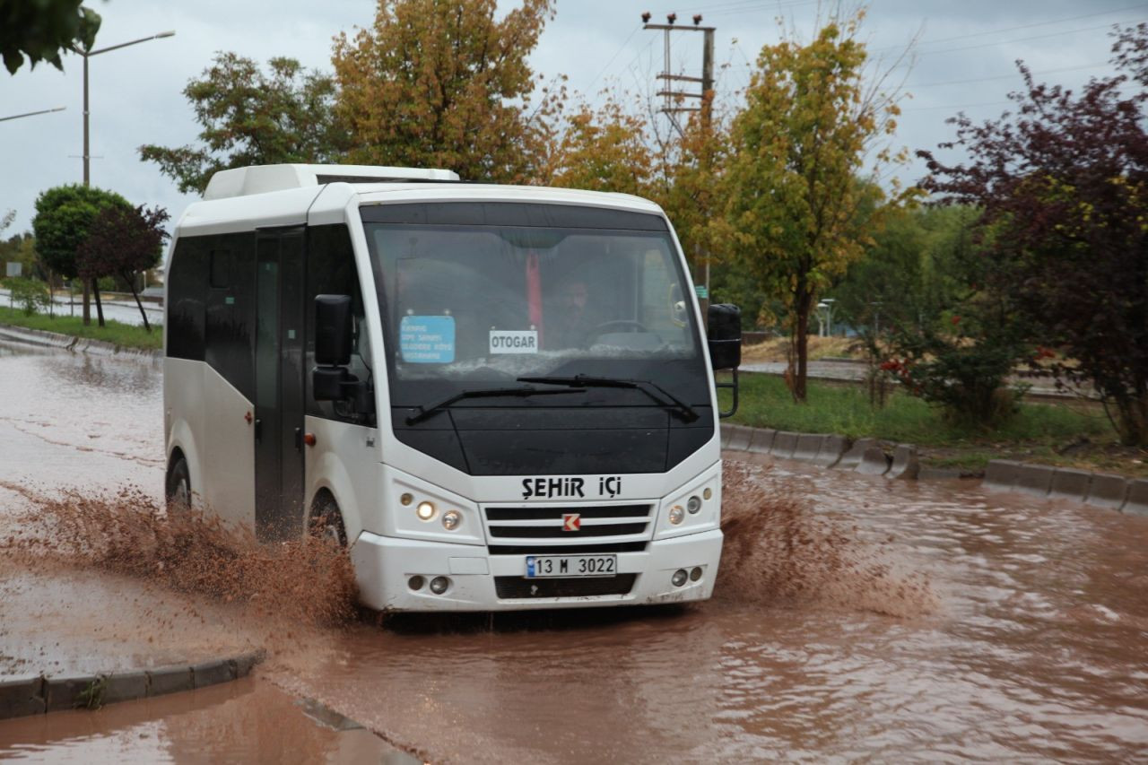 Bitlis'te şiddetli yağış sel ve taşkınlara neden oldu - Sayfa 5