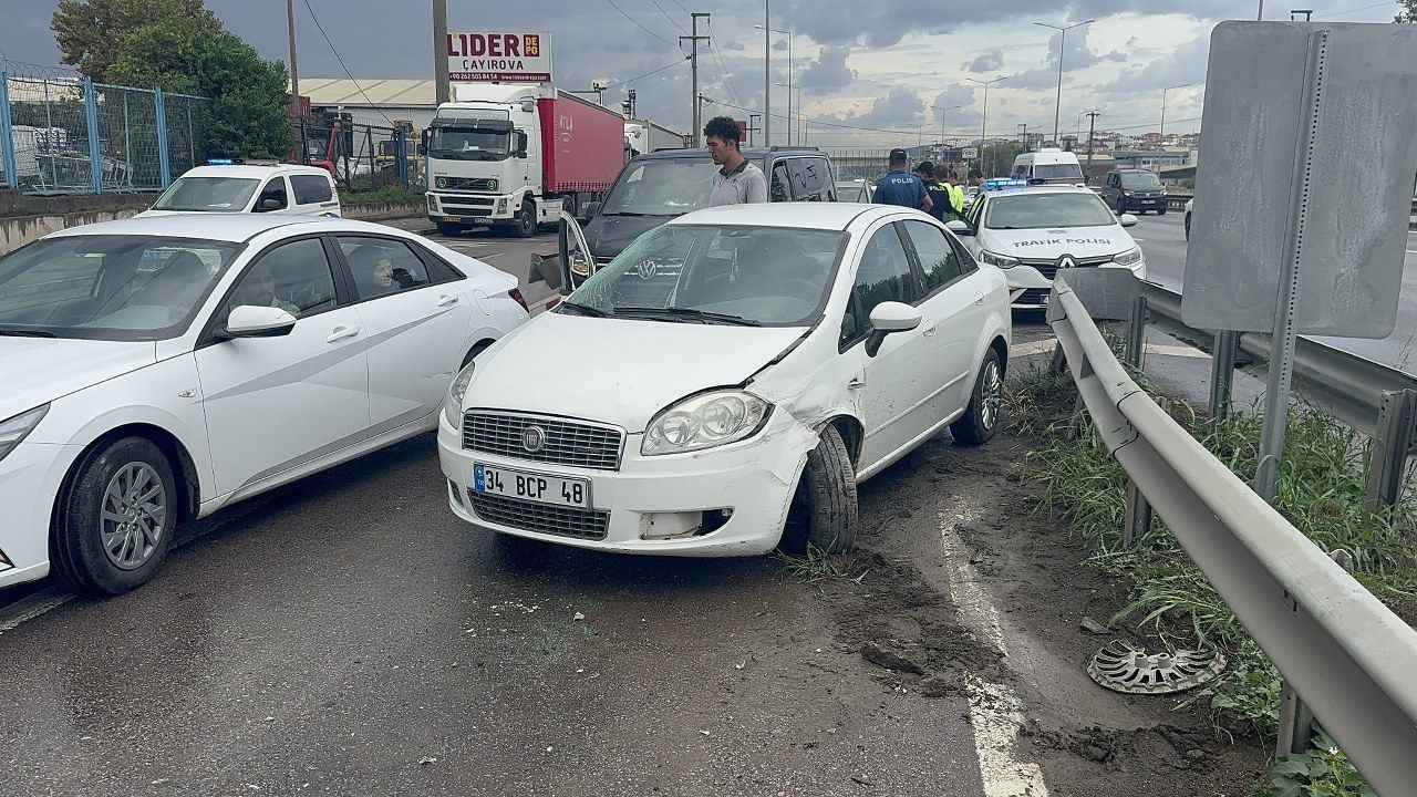 Belediye otobüsü ile otomobil çarpıştı: 2 yaralı - Sayfa 2