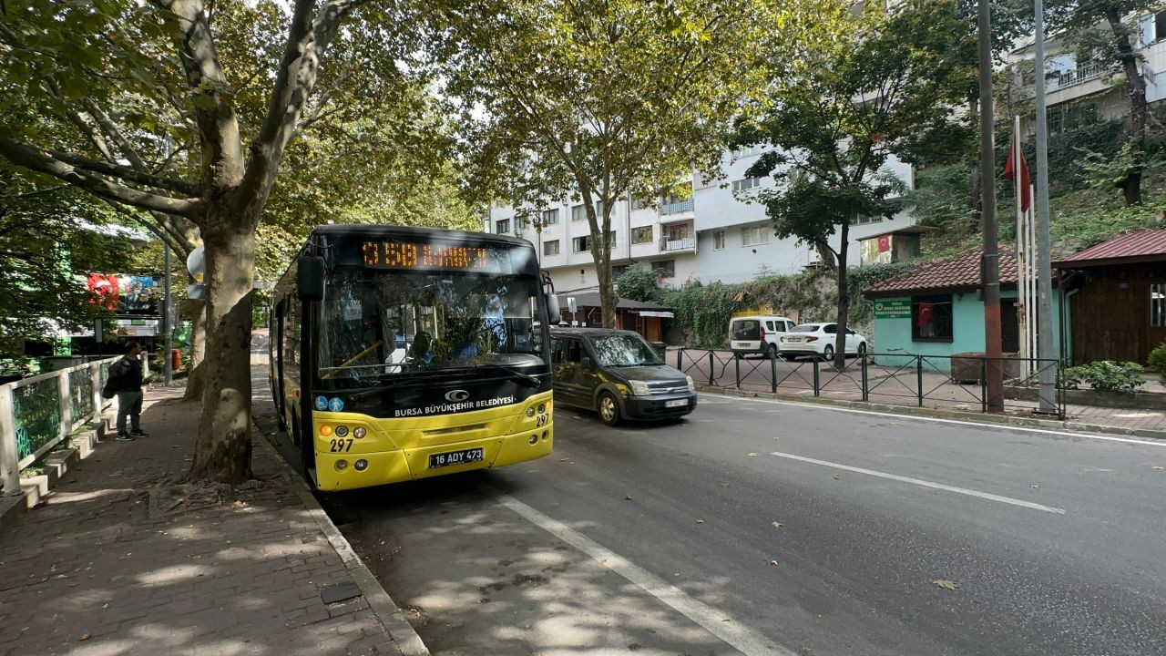 Bursa'da otobüs kazasında can pazarı...Belediye otobüsü ağaca çarptı, yolcu camdan fırladı - Sayfa 6