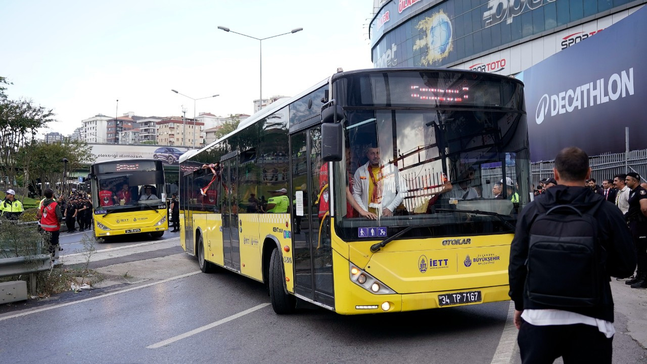 Galatasaray Taraftarları, Fenerbahçe Derbisinde Kadıköy'e Akın Etti!