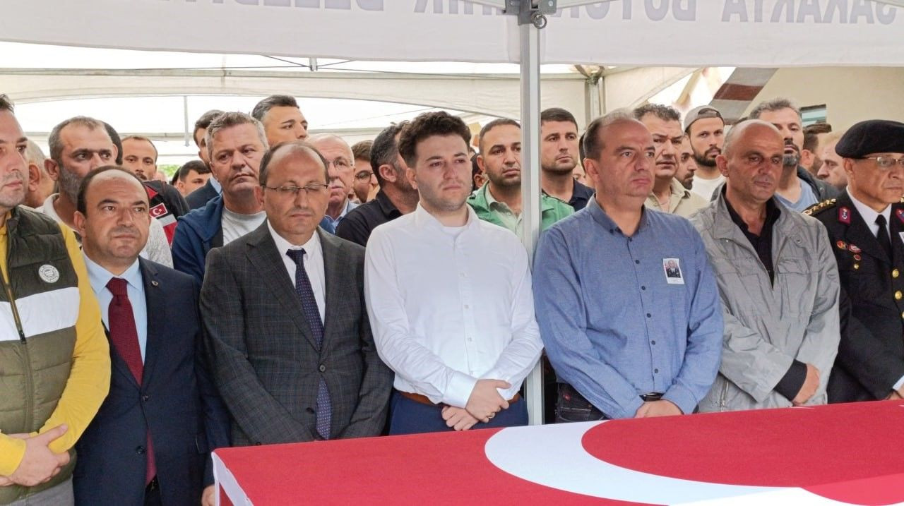 Oğlunun Nişanında Kalp Krizi Geçirmişti: Sakarya'da Toprağa Verildi - Sayfa 7