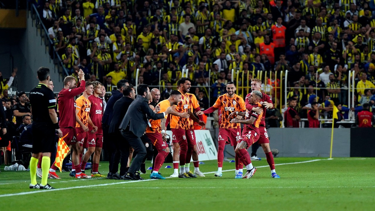 İlk Yarıda Derbi Galatasaray’ın Üstünlüğüyle Sona Erdi