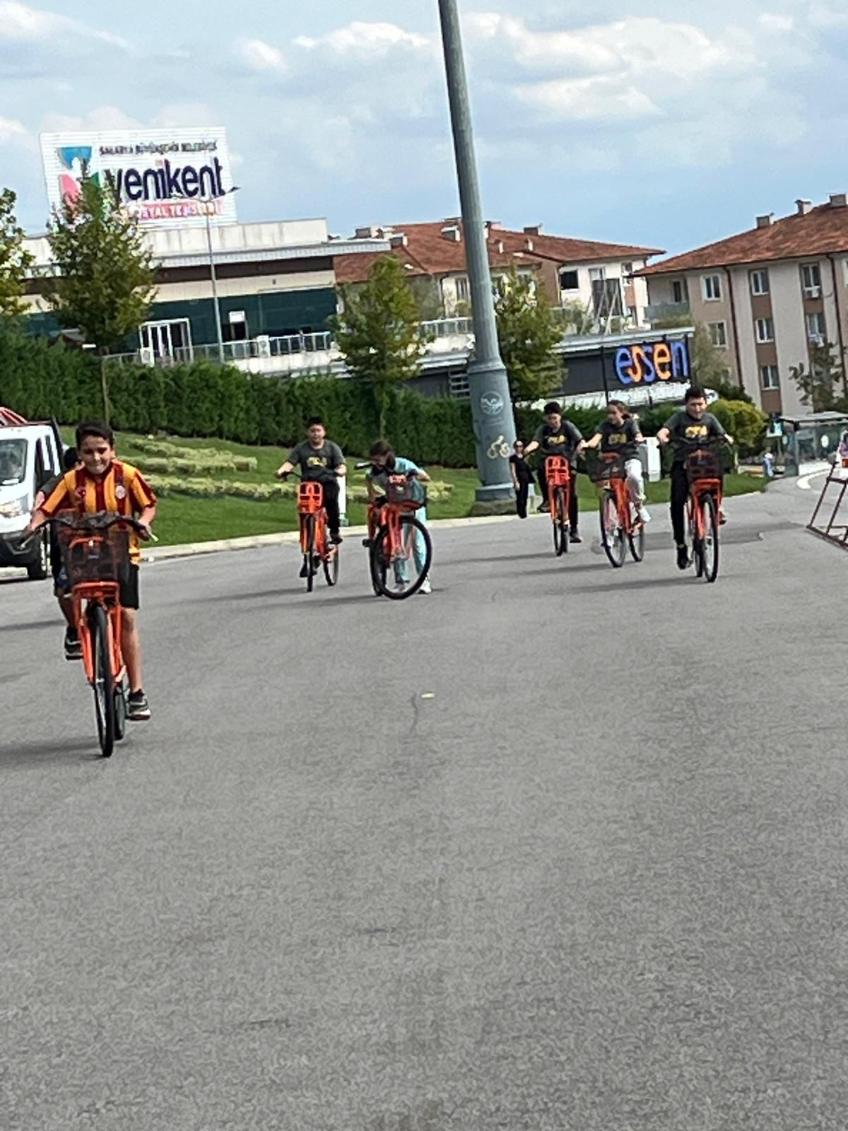 Ortaokul Öğrencileri Büyükşehir'in ‘Hareket’ Gününde Pedal Çevirdi - Sayfa 4