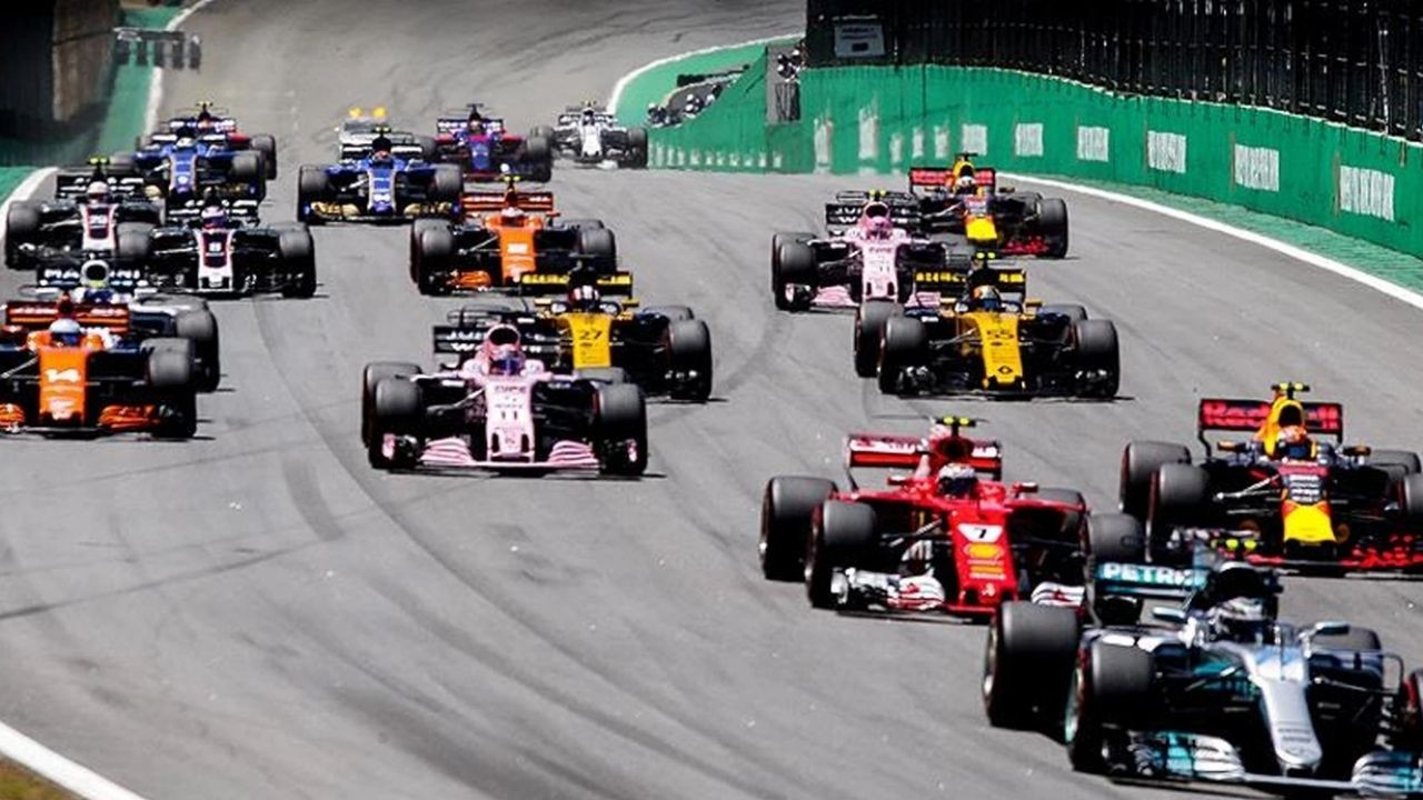 CANLI İZLE Formula 1 Singapur GP Yarışı Başlıyor!