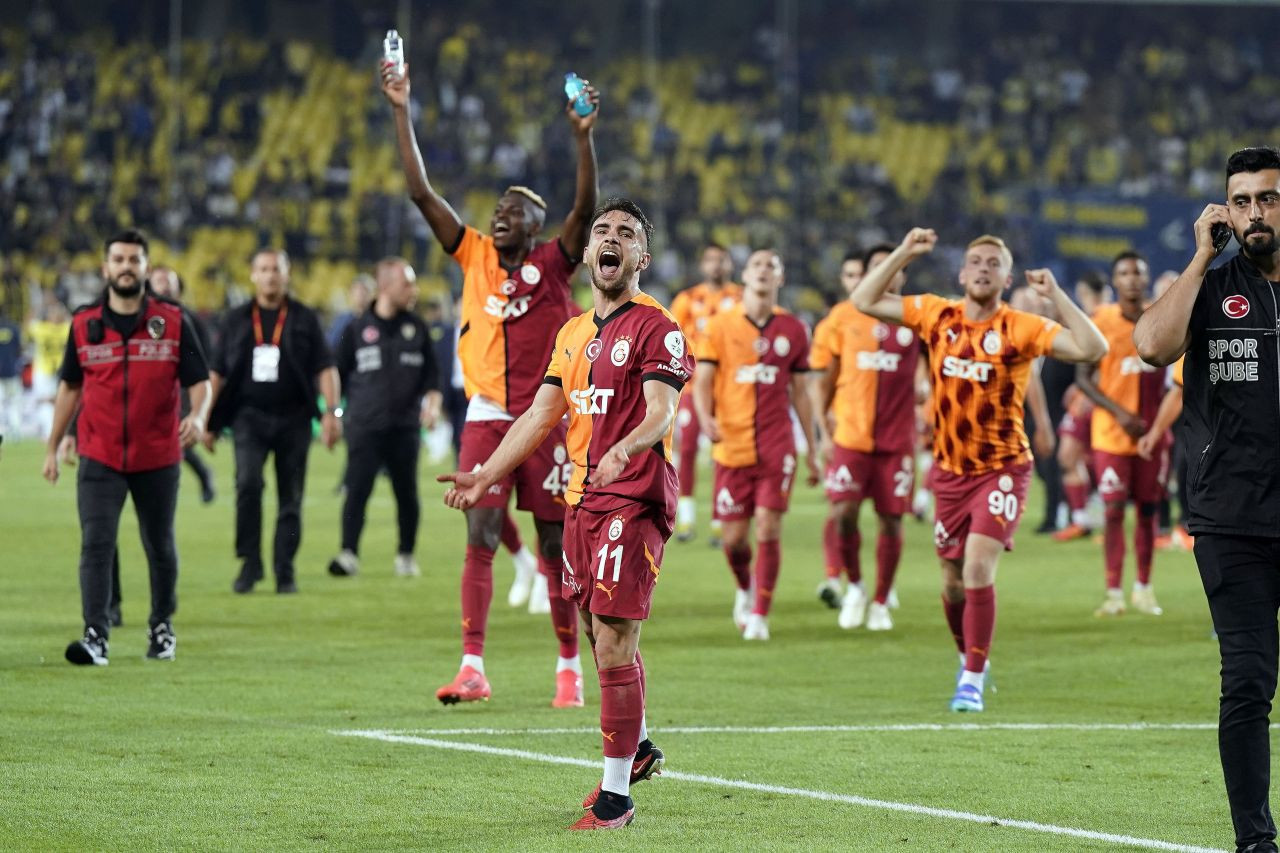 Galatasaray Fenerbahçe'yi Mağlup Etti: Süper Lig'de 6'da 6 - Sayfa 15