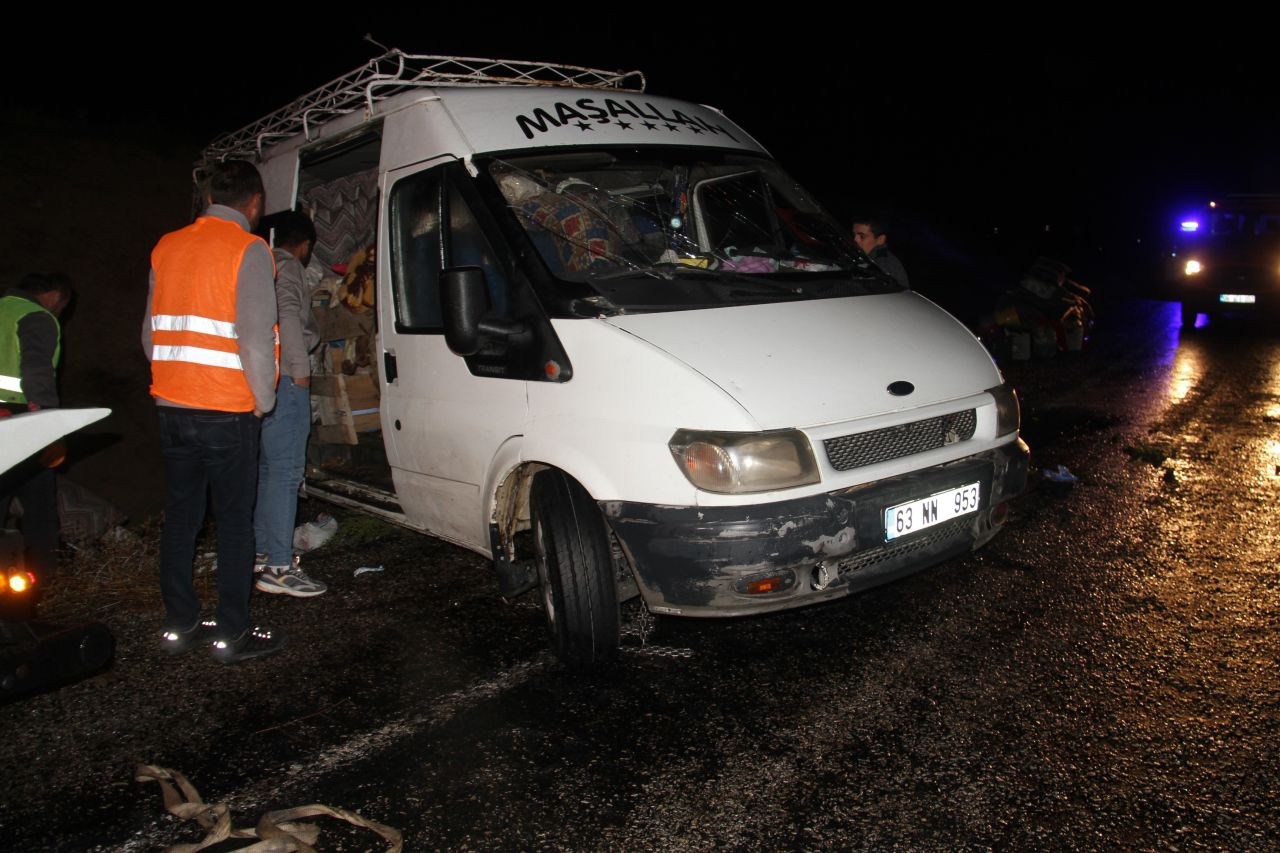 Konya'da Tarım İşçilerini Taşıyan Minibüs Devrildi: 12 Yaralı - Sayfa 2