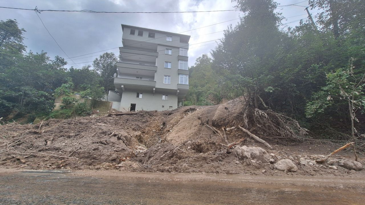 Trabzon'da Bulunan Ceset, Sürmene'deki Kayıp Şahsa Ait Çıktı - Sayfa 8