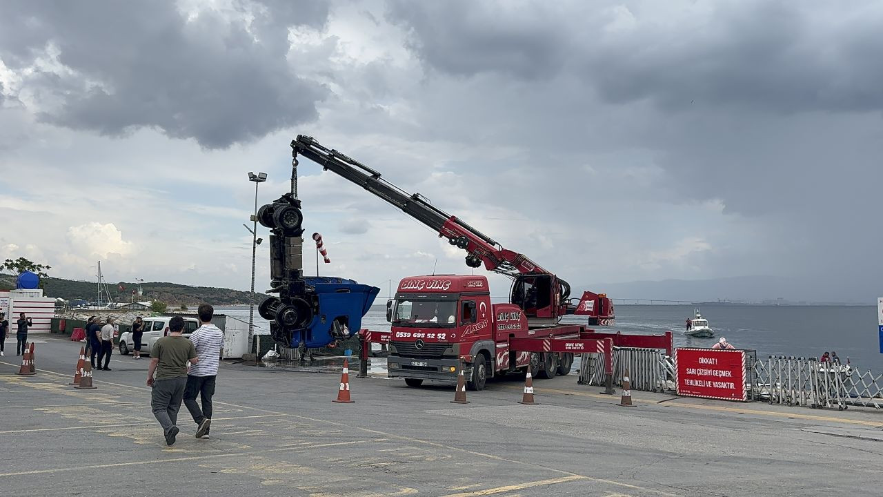 Kocaeli'de Freni Boşalan Tır Denize Uçtu: Şans Eseri Can Kaybı Yok - Sayfa 3