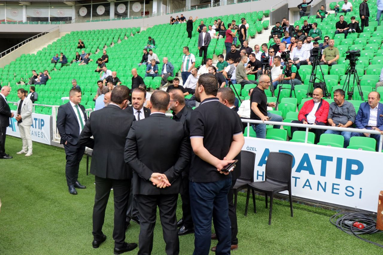 Sakaryaspor’da 3. Cumhur Genç Dönemi Başladı: Kongreden Görüntüler - Sayfa 8