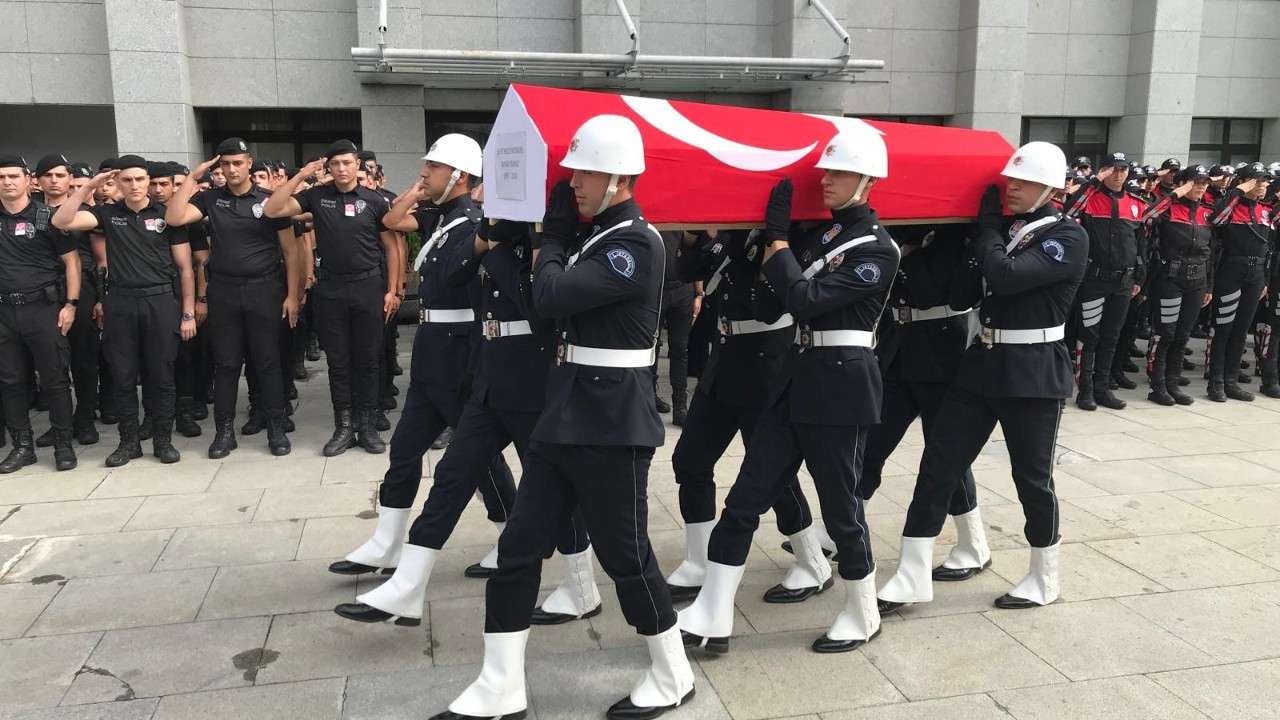 Ümraniye'de Şehit Düşen Polis Memuru Şeyda Yılmaz İçin Tören Düzenlendi