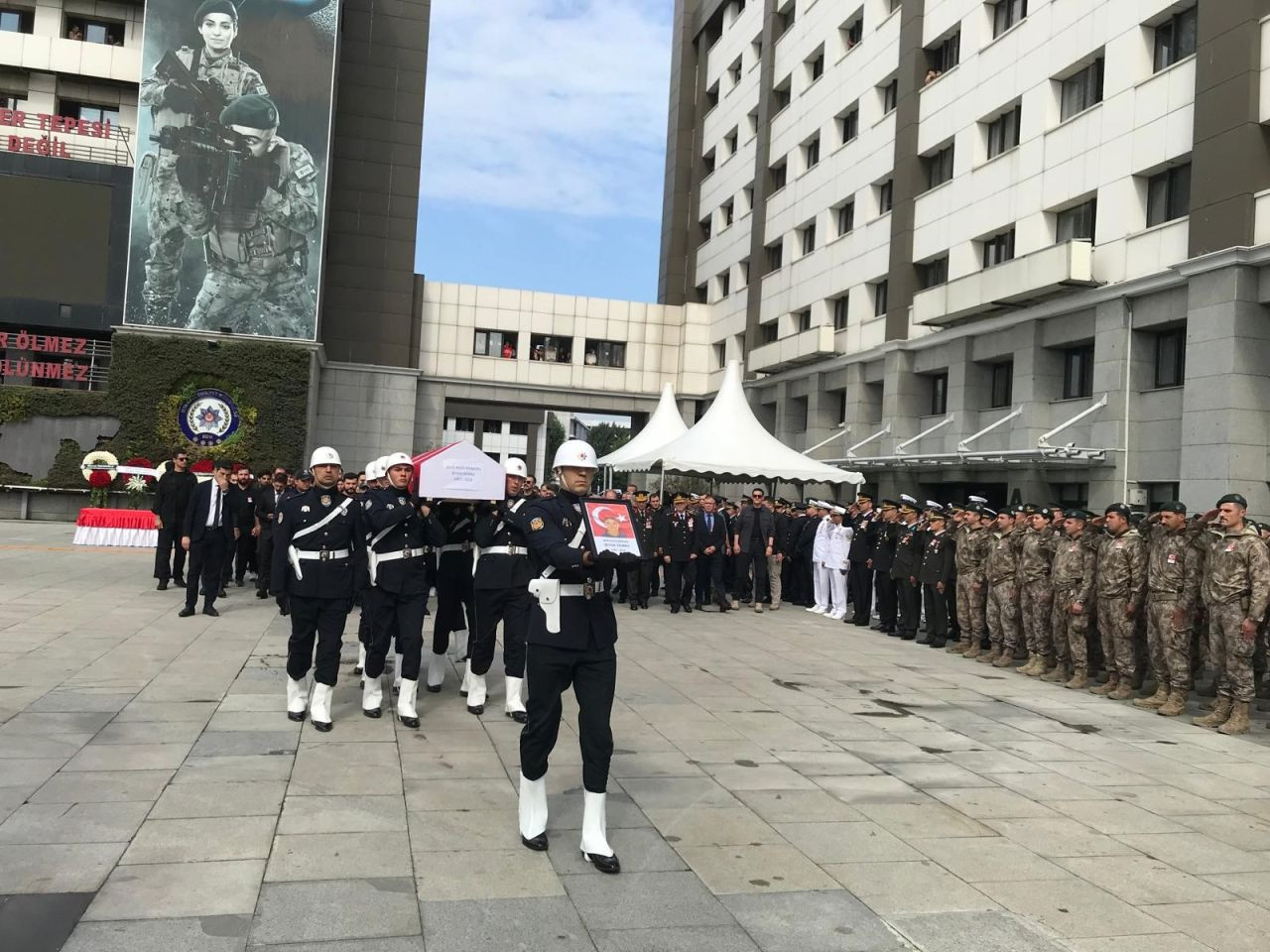 Ümraniye'de Şehit Düşen Polis Memuru Şeyda Yılmaz İçin Tören Düzenlendi - Sayfa 4