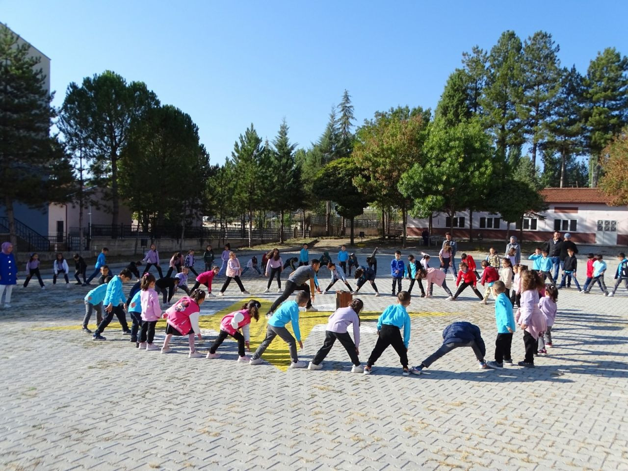 Hisarcık'ta Öğrenciler Güne Sabah Sporu ile Başlıyor - Sayfa 1