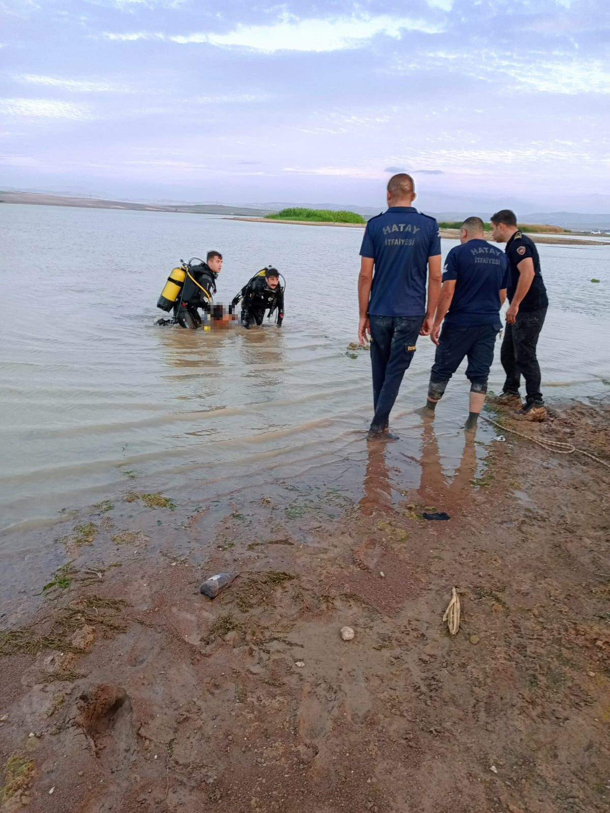 Hatay'da Gölette Boğulan 4 Çocuğuna Son Kez Sarılan Annenin Acısı Yürekleri Dağladı - Sayfa 2