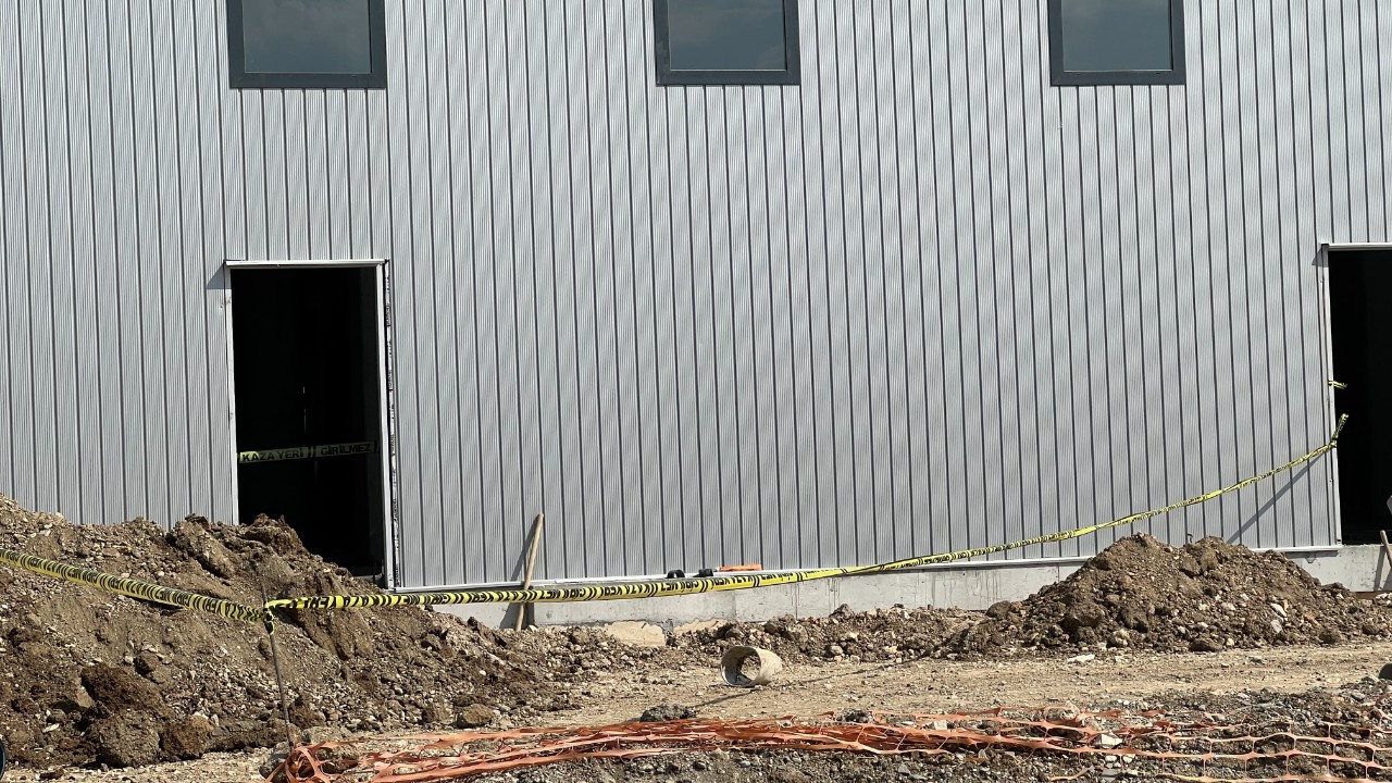 Manisa OSB'deki fabrika inşaatında göçük: 1 işçi öldü