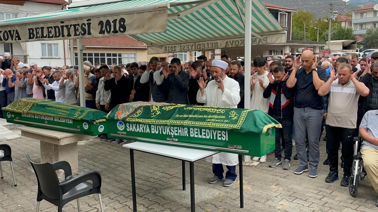 Yaşlı Çiftin Ölümcül Kazası: Kız İsteme Dönüşü Feci Son - Sayfa 5