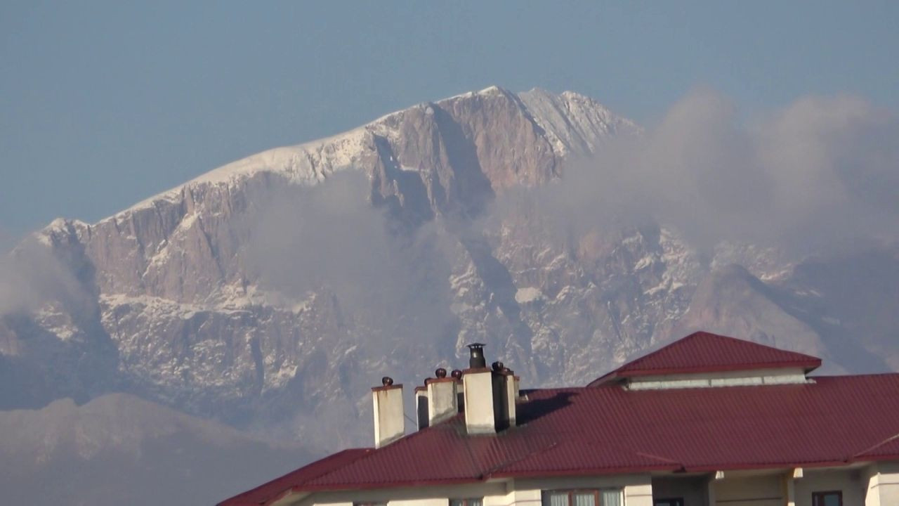 Türkiye'nin 2. zirvesine mevsimin ilk karı düştü - Sayfa 5