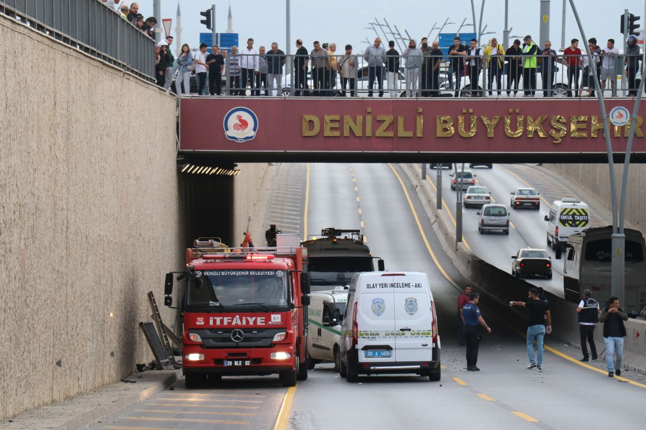 Denizli’de Köprülü Kavşakta Feci Kaza! 1 Ölü, 2 Ağır Yaralı - Sayfa 6