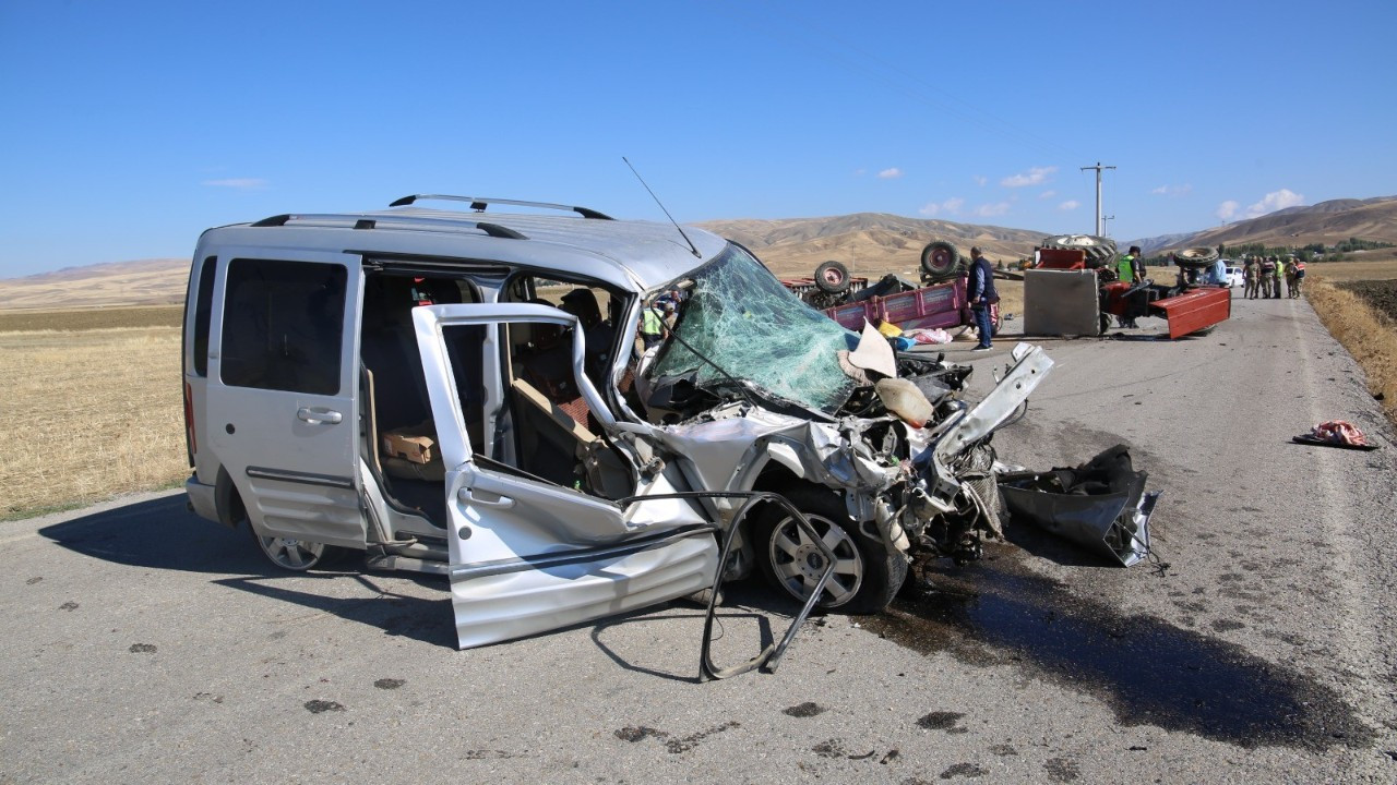 Muş’ta Zincirleme Trafik Kazası: 10 Kişi Yaralandı