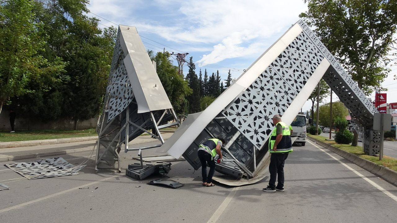 Yüzlerce aracın geçtiği yolda faciadan dönüldü - Sayfa 4