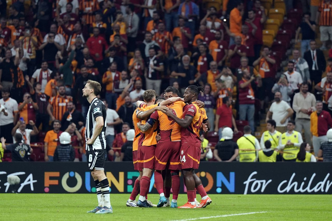 Galatasaray, Avrupa Ligi'ne Fırtına Gibi Başladı: PAOK'u 3-1 Yendi - Sayfa 21