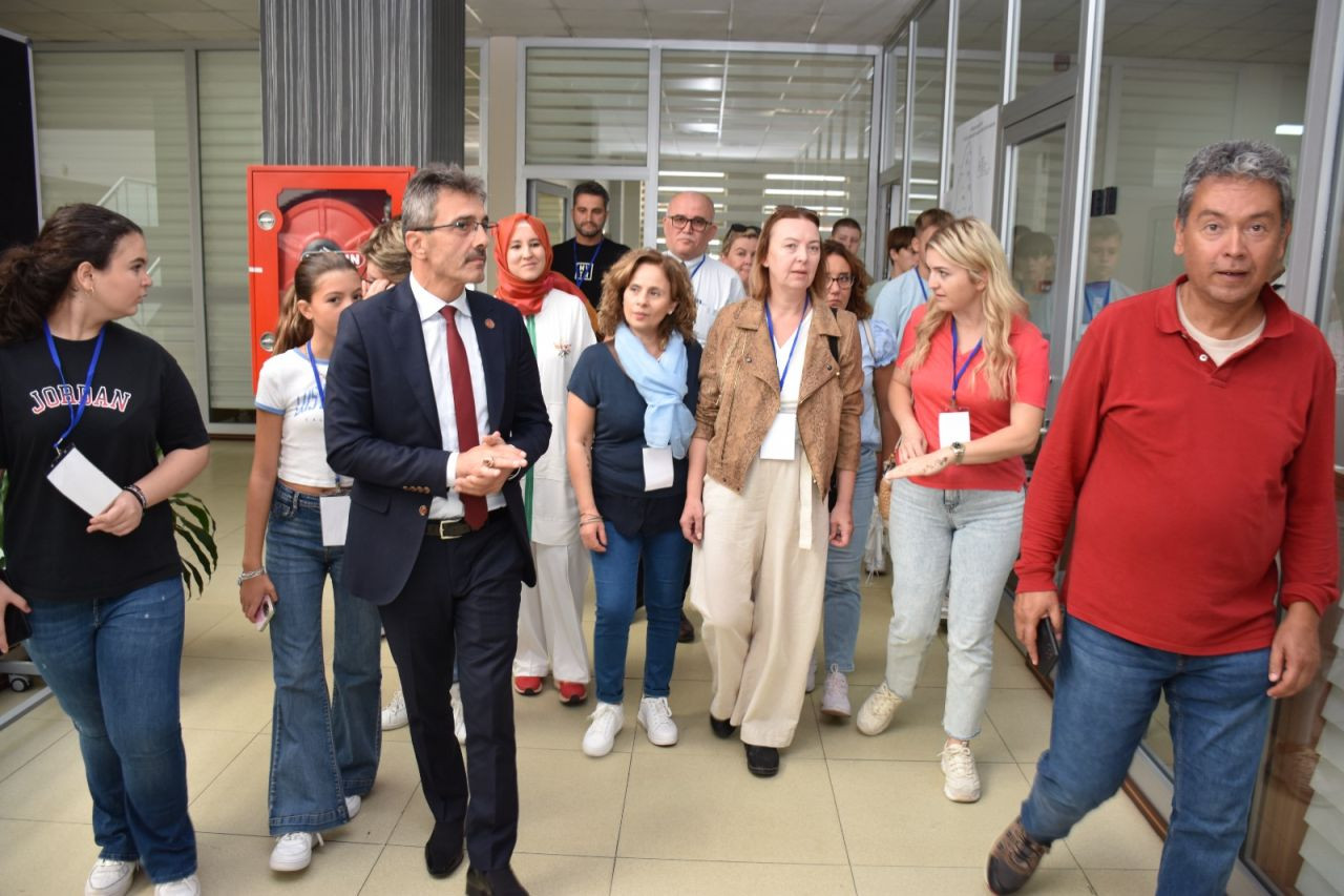 Başkan Şenol Dinç üç ülkeden gelen misafirlerini ağırladı - Sayfa 4