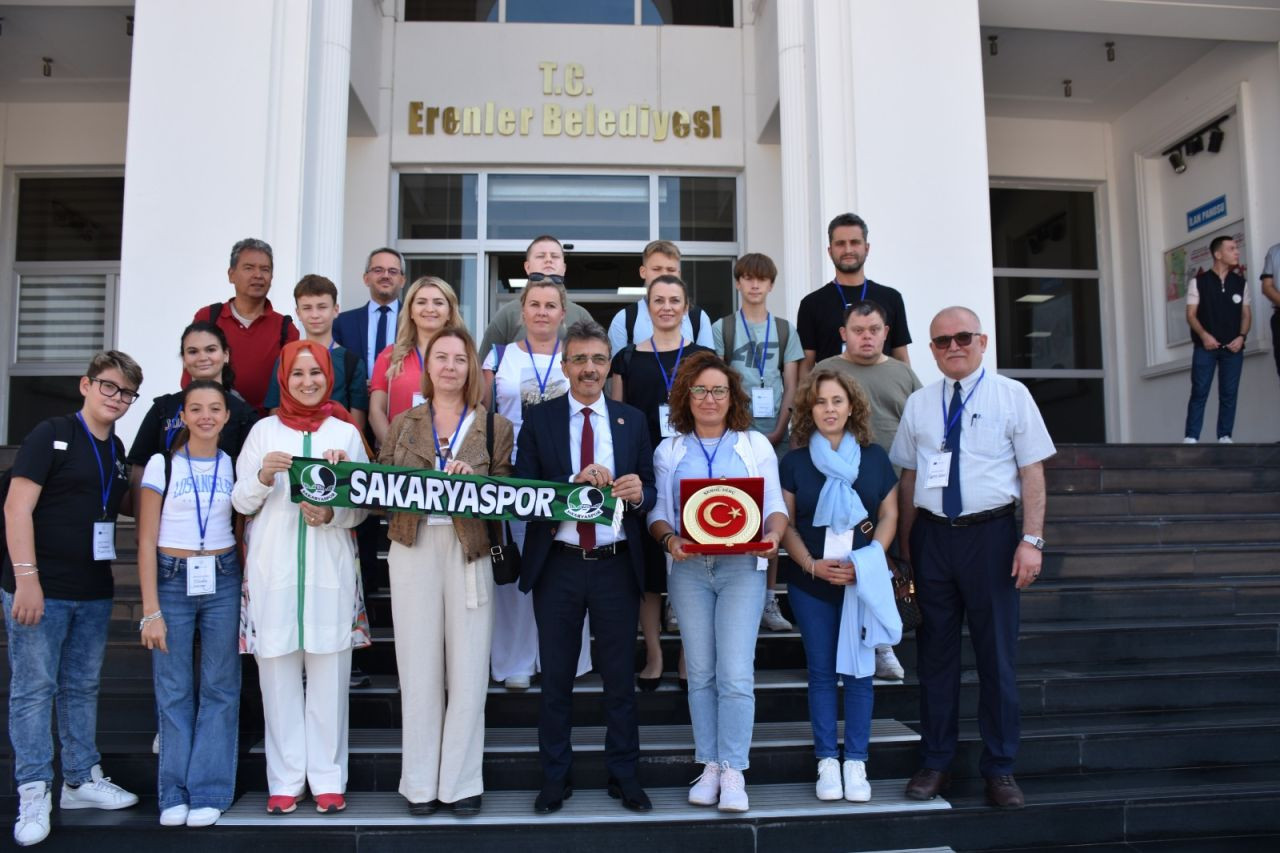 Başkan Şenol Dinç üç ülkeden gelen misafirlerini ağırladı - Sayfa 6