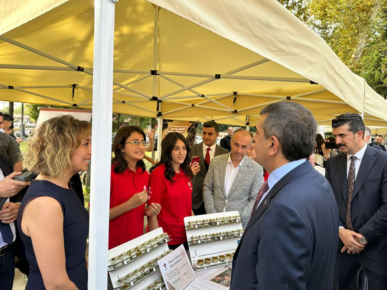 Millî Eğitim Bakanı, BİLSEM'li öğrencilerin projelerini inceledi - Sayfa 3