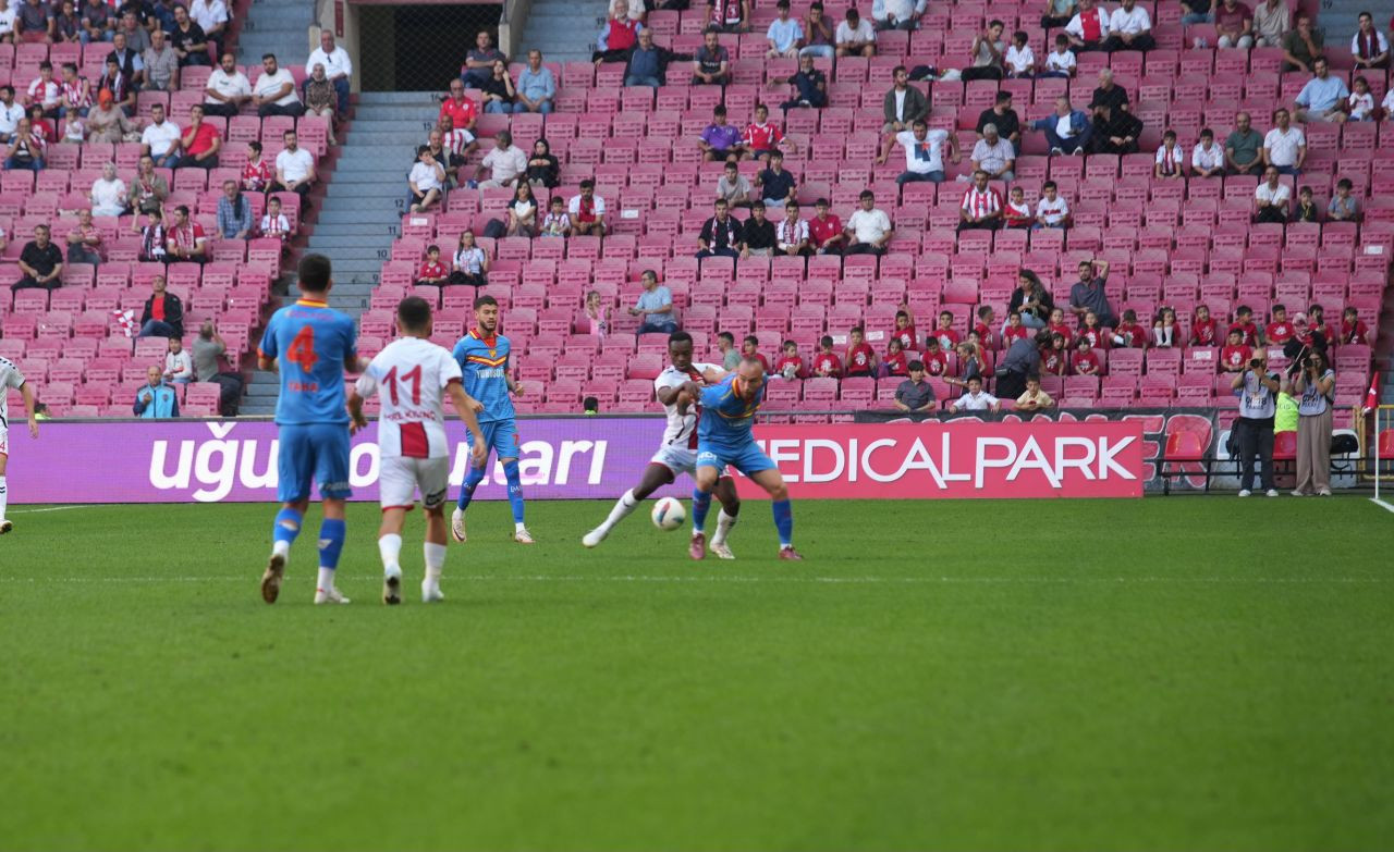 Trendyol Süper Lig: Samsunspor: 0 - Göztepe: 1 (Maç devam ediyor) - Sayfa 5