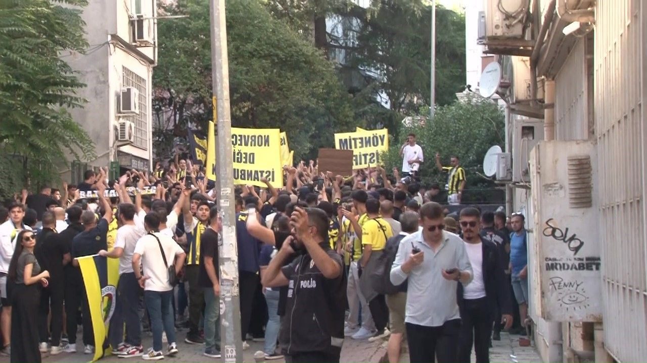 Fenerbahçe Taraftarının Stada Yürümesine Polis Engel Oldu - Sayfa 5