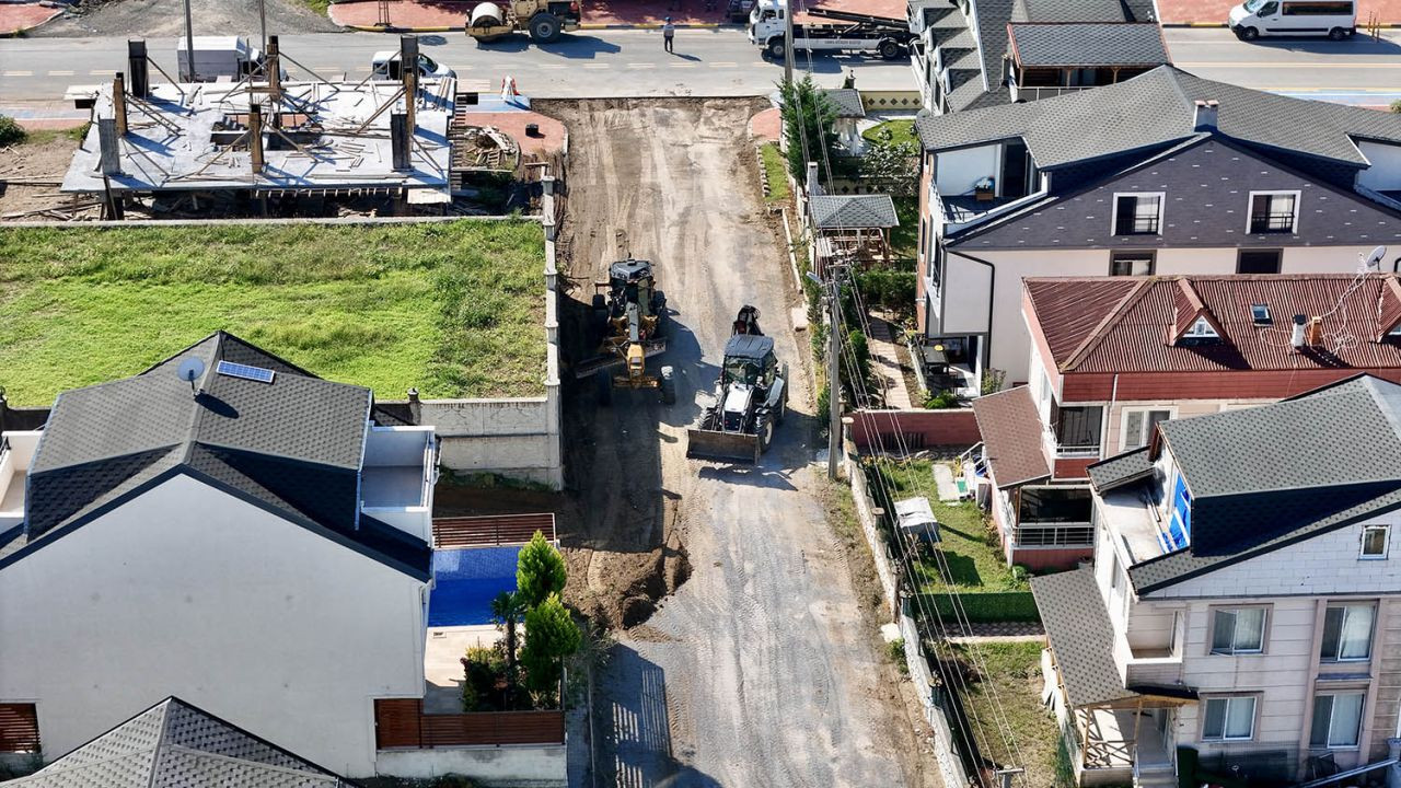 Büyükşehir'in Asfalt Mesaisi Kuzeyde Başladı: Kocaali'nin İki Caddesi Yenileniyor - Sayfa 2