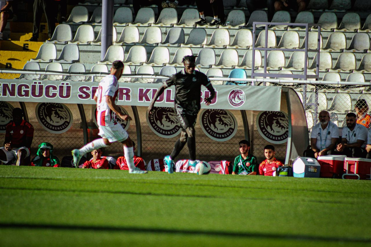 Sakaryaspor'un, Ümraniyespor Karşısında Şansı Yaver Gitmedi - Sayfa 5