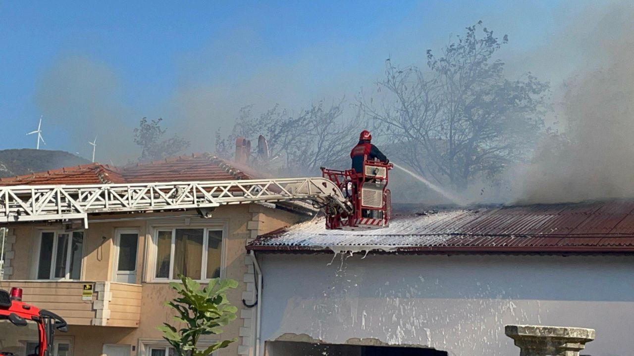 Boş binada başlayan yangın, atölyeye sıçradı - Sayfa 6