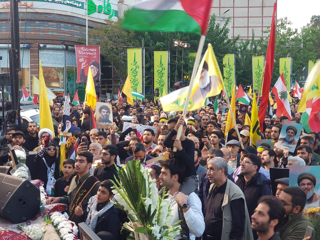 İran’da Nasrallah’ın Ölümü Sonrası Protestolar Devam Ediyor - Sayfa 8