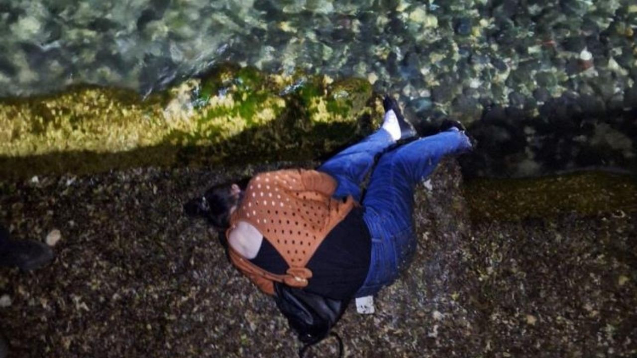 Alkollü Kadın Deniz Kenarında Düşerek Baygınlık Geçirdi