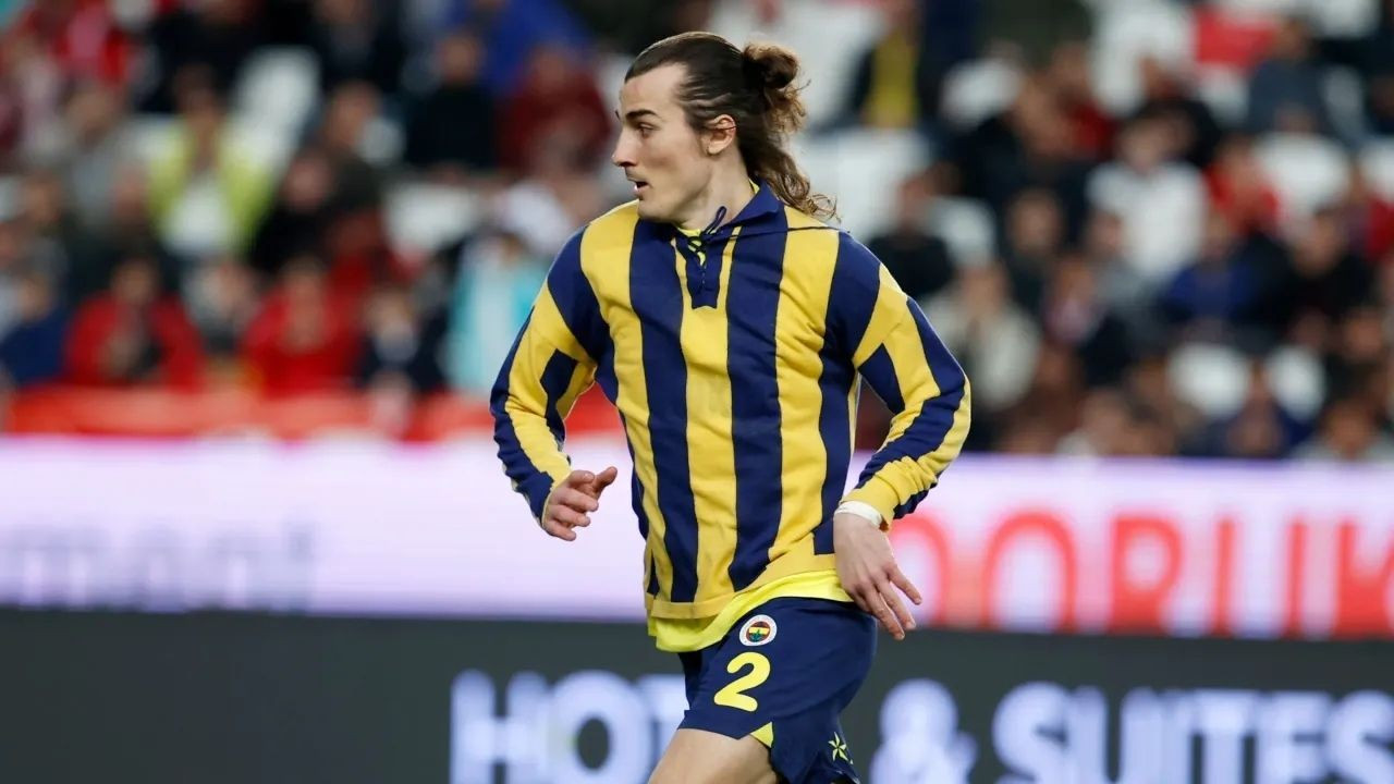 Fenerbahçe'ye Çağlar Söyüncü'den Kötü Haber Geldi