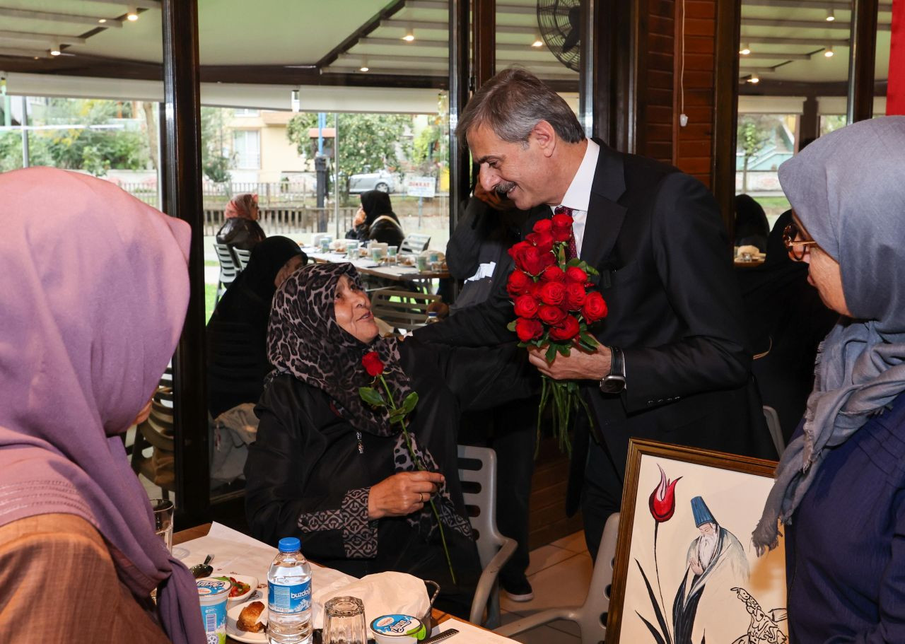 Başkan Yusuf Alemdar Yaşlılarla Kucaklaştı: “Sizlere Hürmeti Geleceğe Miras Bırakacağız” - Sayfa 6