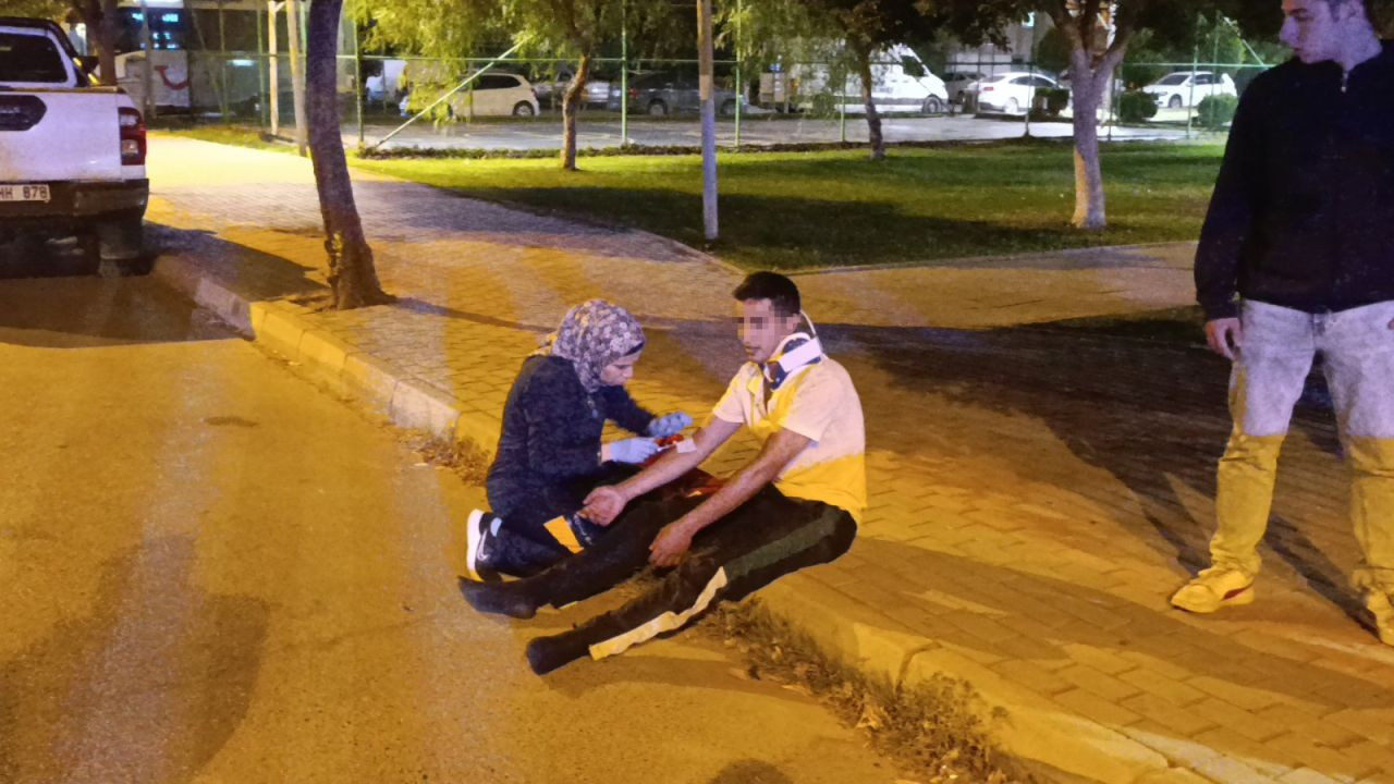 Antalya'da Yaya Geçidinde Scooter ile Motosiklet Çarpıştı: 3 Yaralı - Sayfa 6