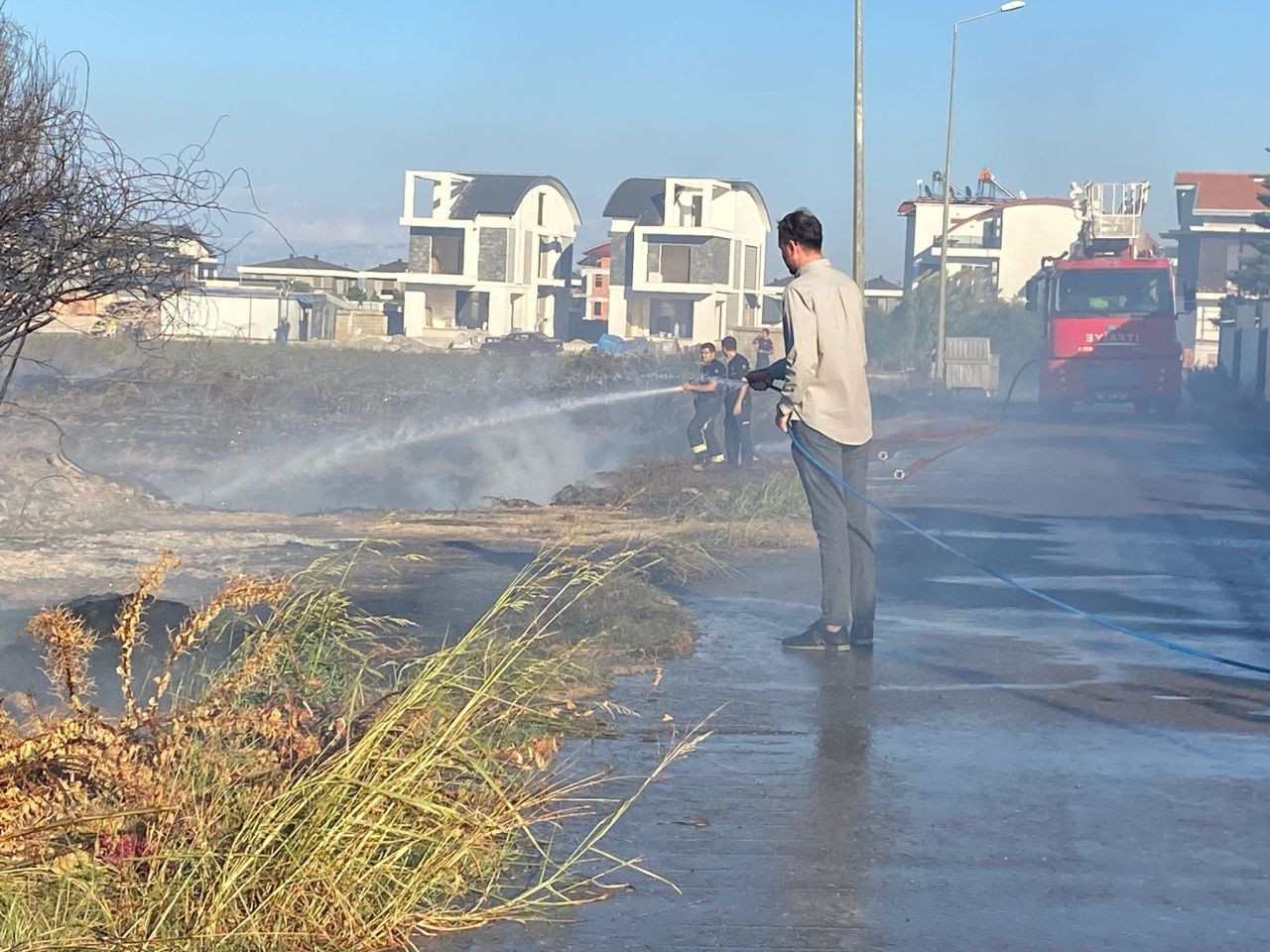 Bahçede Yakılan Ateş Yangına Neden Oldu: Golf Arabası Küle Döndü - Sayfa 5