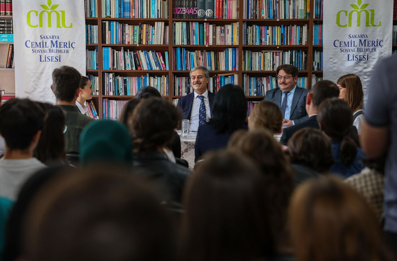 Başkan Alemdar'dan Gençlere Çağrı: "Kendi Hikâyenizi, Kendiniz Yazın" - Sayfa 5