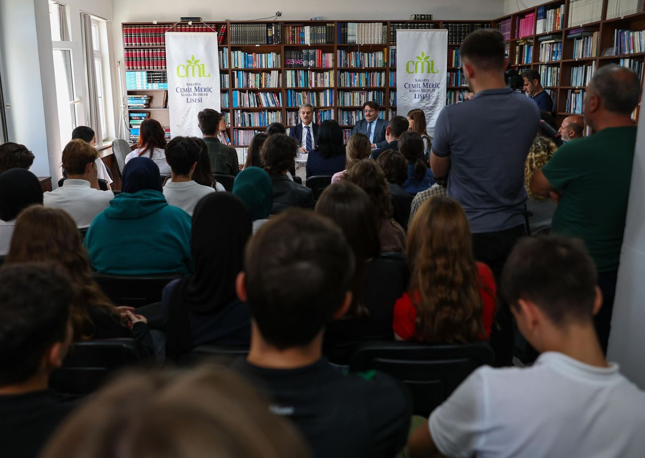 Başkan Alemdar'dan Gençlere Çağrı: "Kendi Hikâyenizi, Kendiniz Yazın" - Sayfa 3