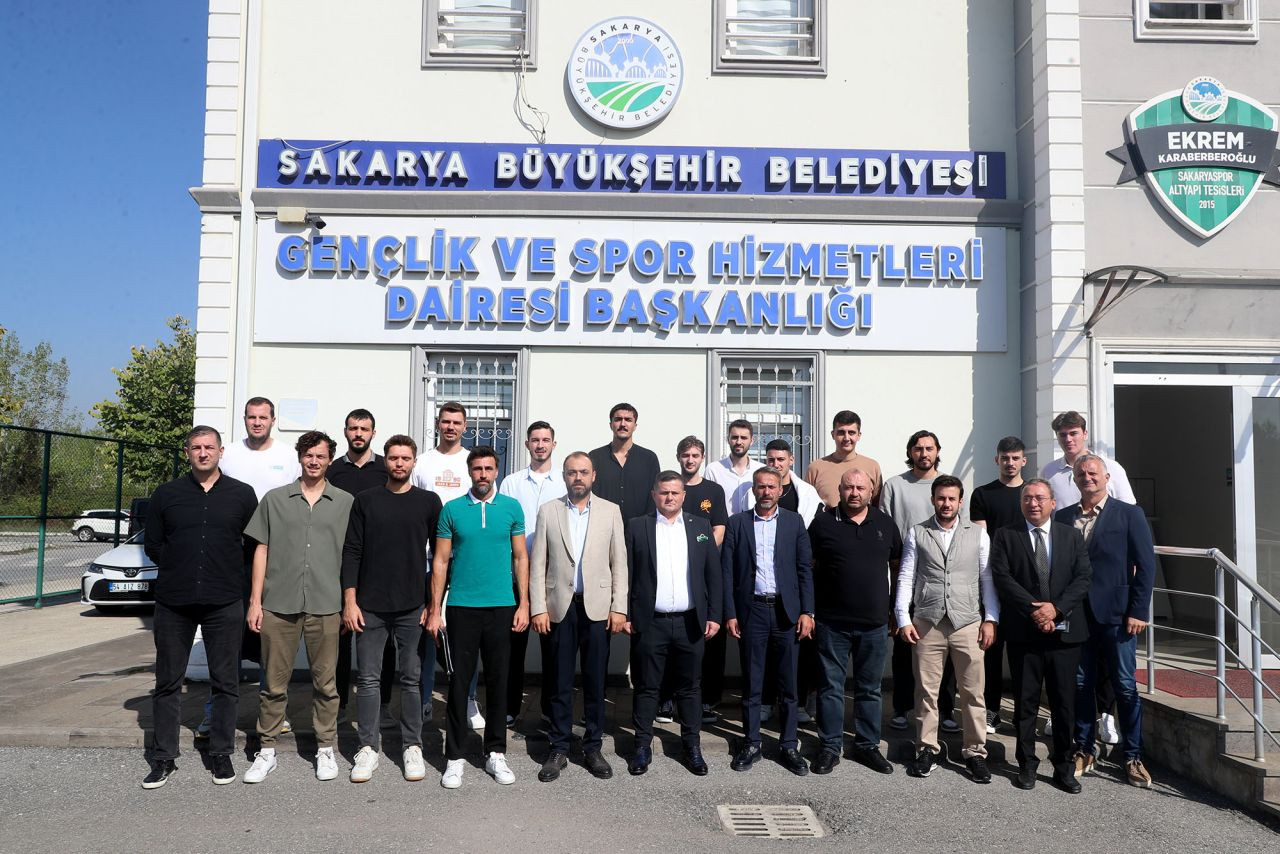 Büyükşehir Basketbol Sahaya Dönüyor: Sakarya Kendi Yıldızlarıyla Yola Çıkıyor! - Sayfa 1